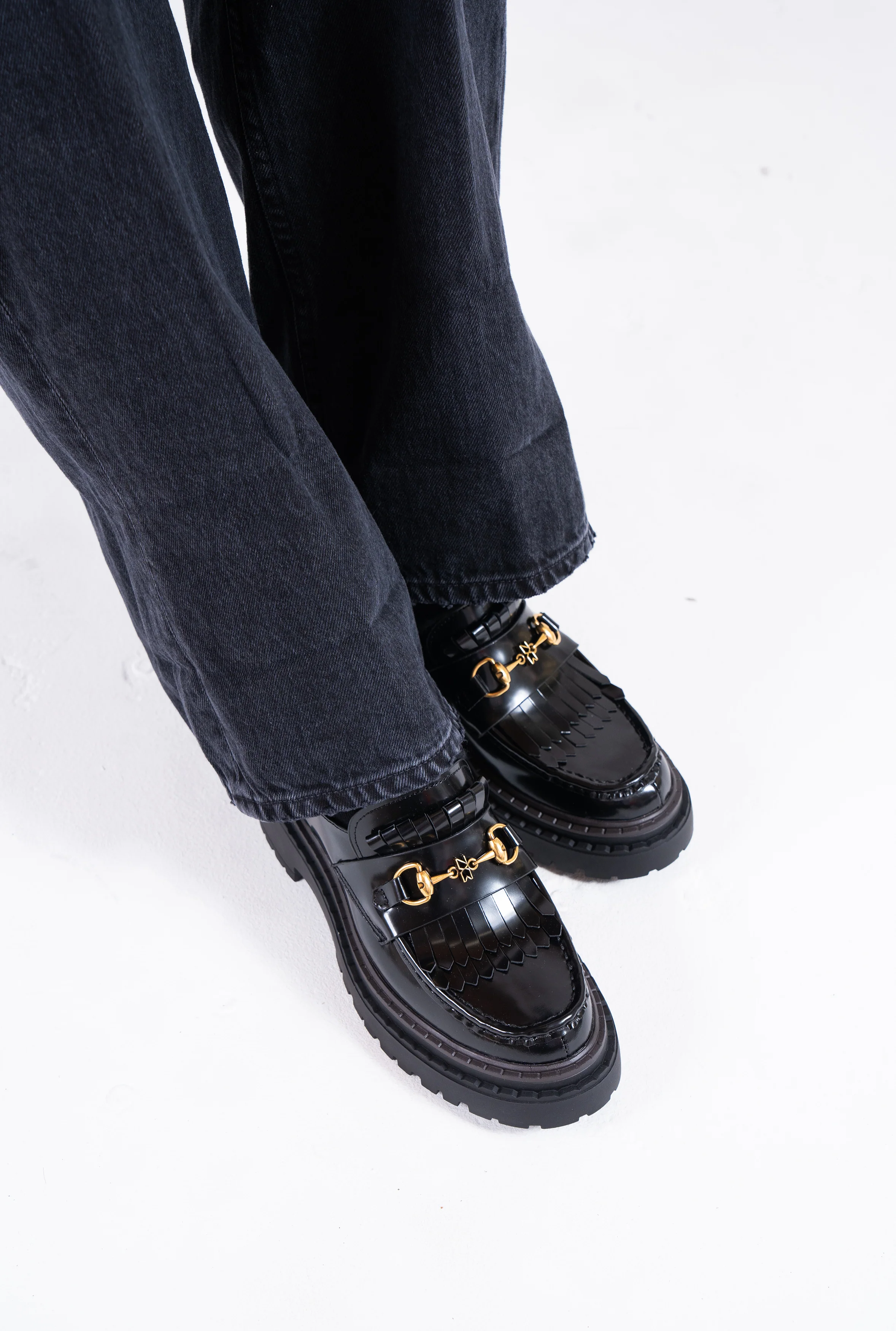 Perry Black Leather - Image 5
